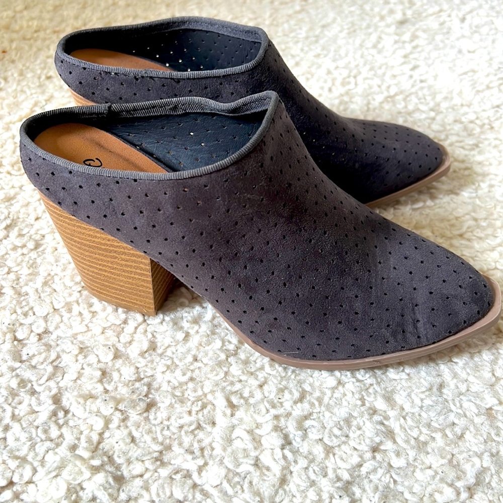 Women’s, grey slide on heels. Size 7